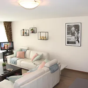 https://lichtrijk-appartement-oostende.hotelsghent.com
